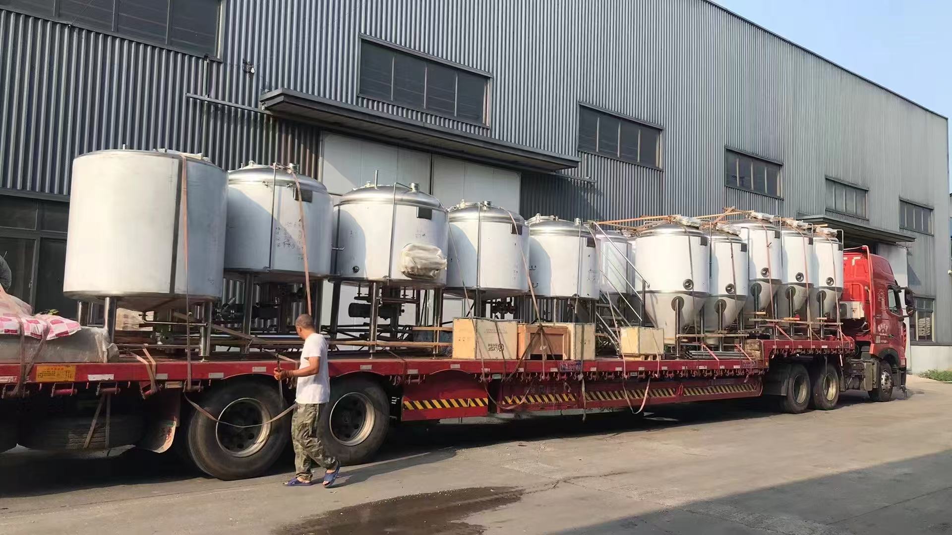邯郸精酿啤酒设备厂—中小型精酿啤酒厂提供服务